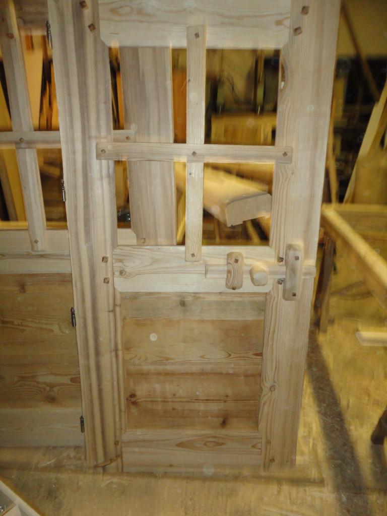 Porte intérieur rustique fermeture bois (1)