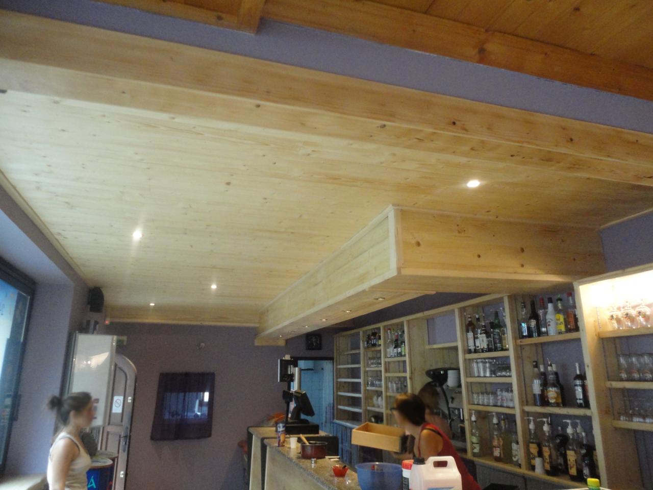 Renovation bar en Sapin (1)