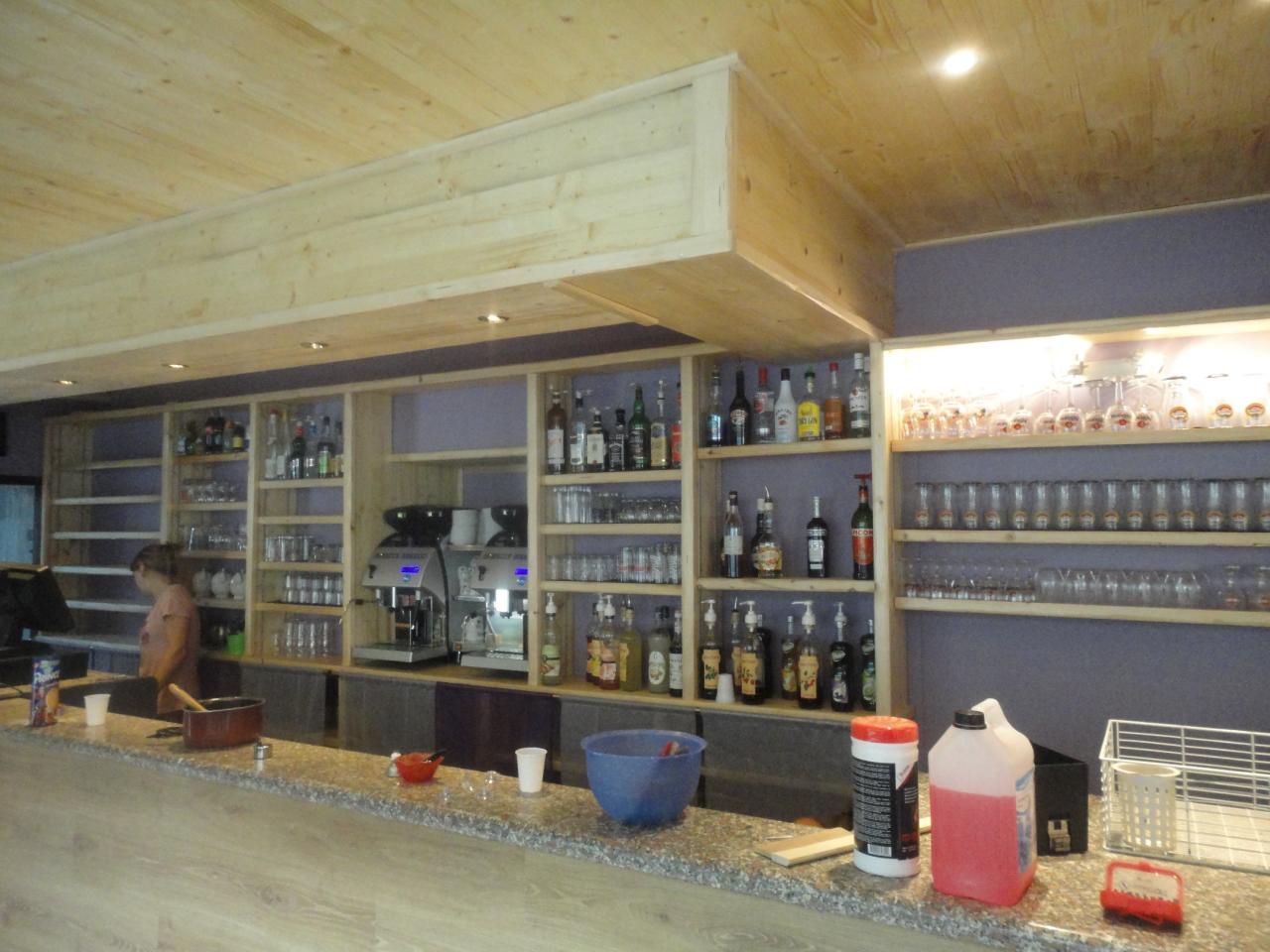 Renovation bar en Sapin (2)